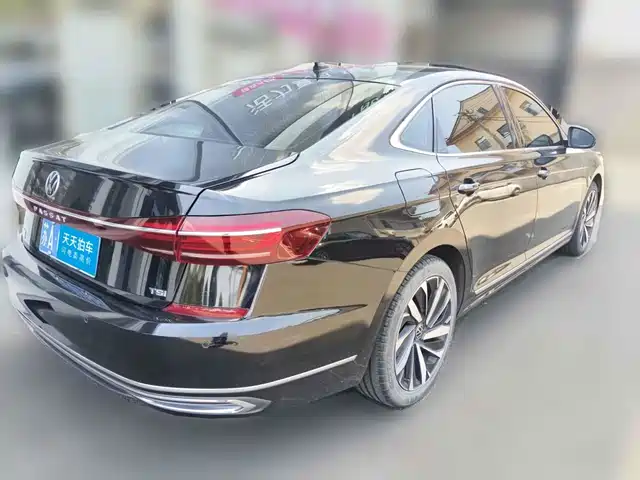 Volkswagen Passat 2023 330TSI Elite Edition — фото 5