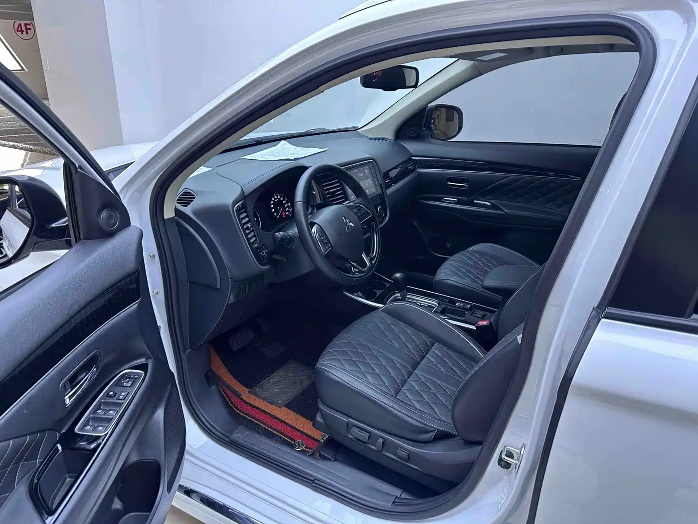 Mitsubishi Outlander 2023 2021 2.0L FWD Comfort Edition 5-seater