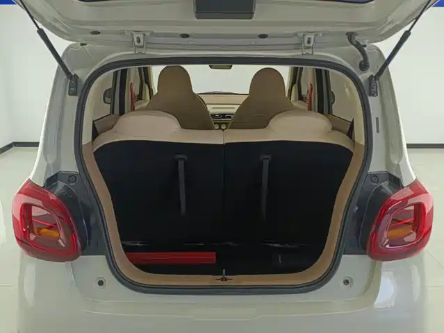 Wuling Motors Hongguang MINIEV 2025 4-Door Advanced — фото 4