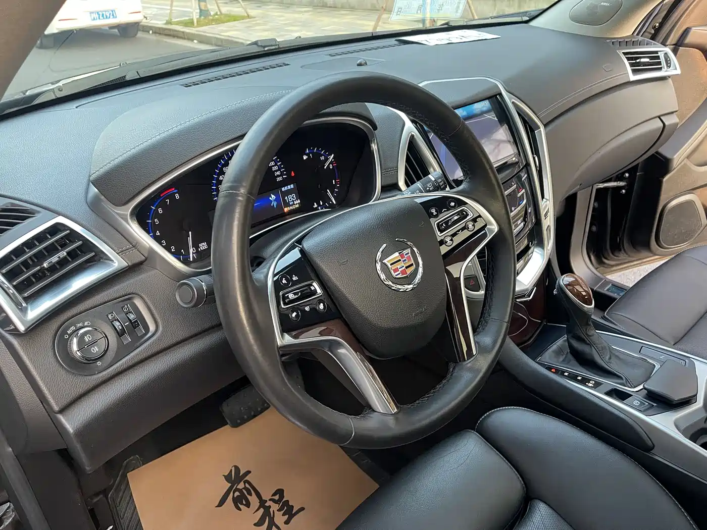 Cadillac SRX 2014 3.0L Elite Model фото 11
