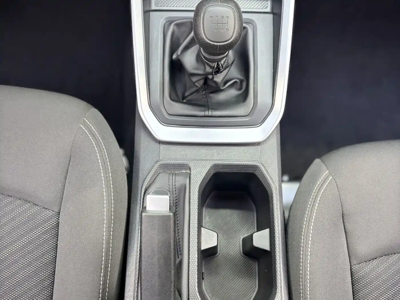 Wuling Motors Wuling Xingchi 2024 2022 1.5L Manual Freedom Edition