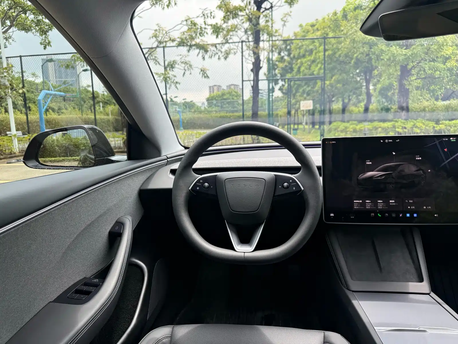 Фото 5 - Tesla Model 3
