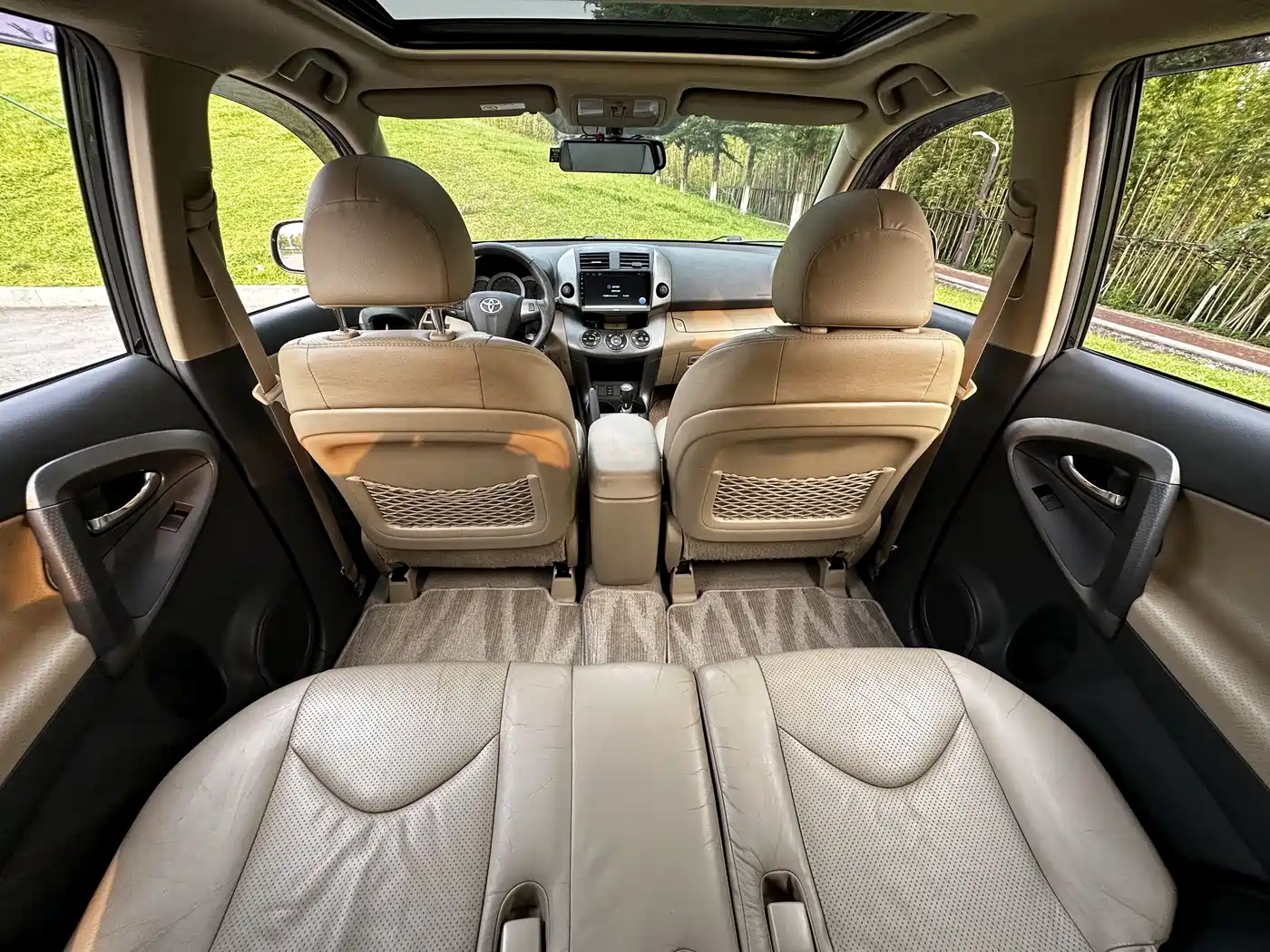 Toyota RAV4 Rongfang 2012 Styling Edition 2.4L Automatic 4WD Luxury фото 14