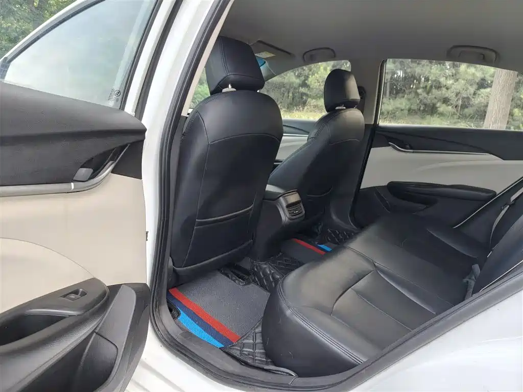 Buick Excelle 2015 15N Automatic Progressive фото 13