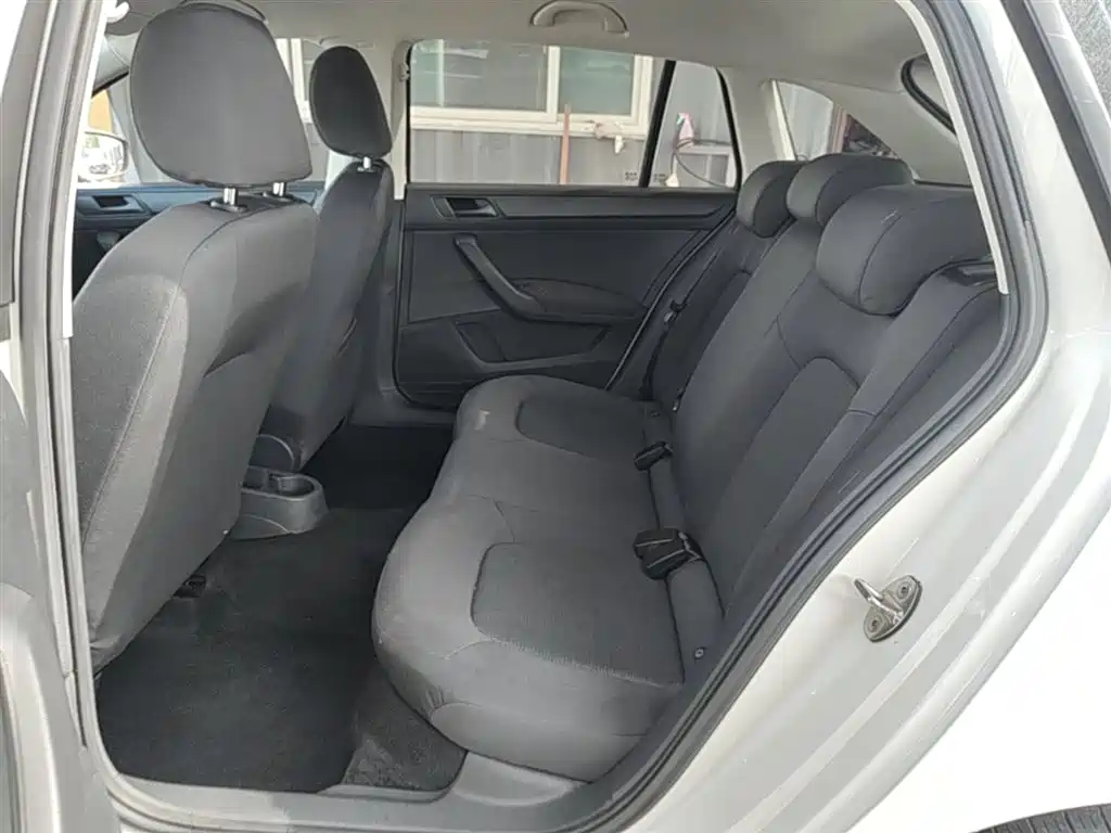 Škoda Skoda Rapid Spaceback 2019 Facelift 1.5L Automatic Standard Version China VI фото 17