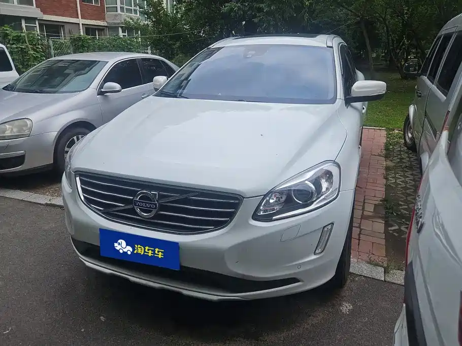 Фото 1 - Volvo XC60