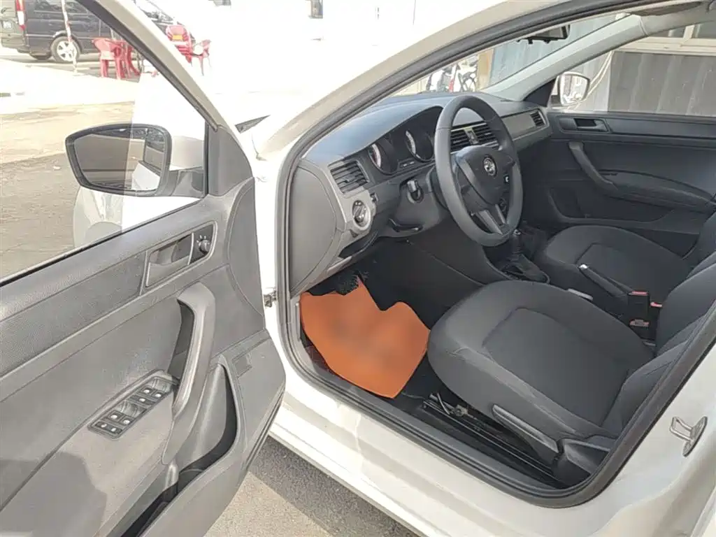 Škoda Skoda Rapid Spaceback 2019 Facelift 1.5L Automatic Standard Version China VI фото 16
