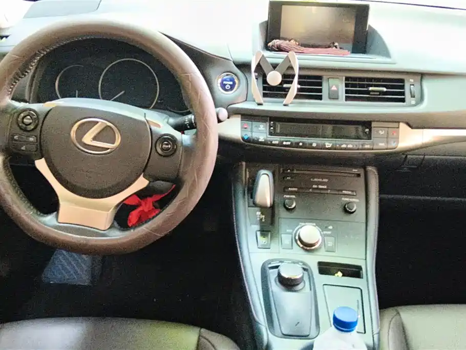 Lexus CT 2017 CT200h Comfort (Single Color, China V) фото 12