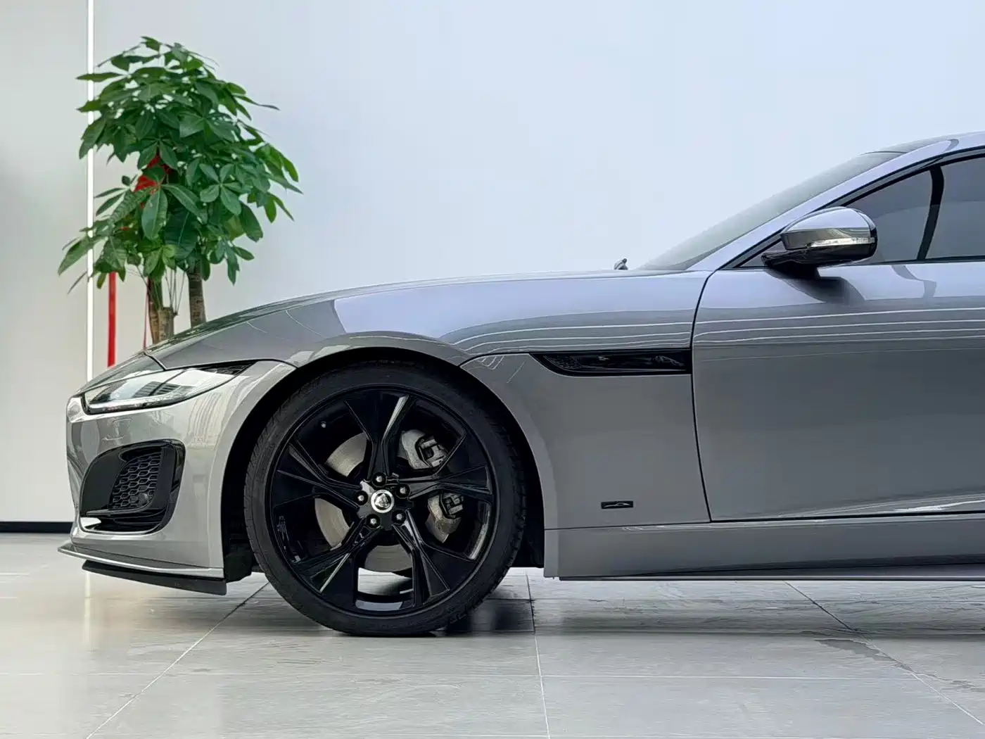 Jaguar F-TYPE 2024 2024 P300 75th Anniversary Collector's Hardtop Edition