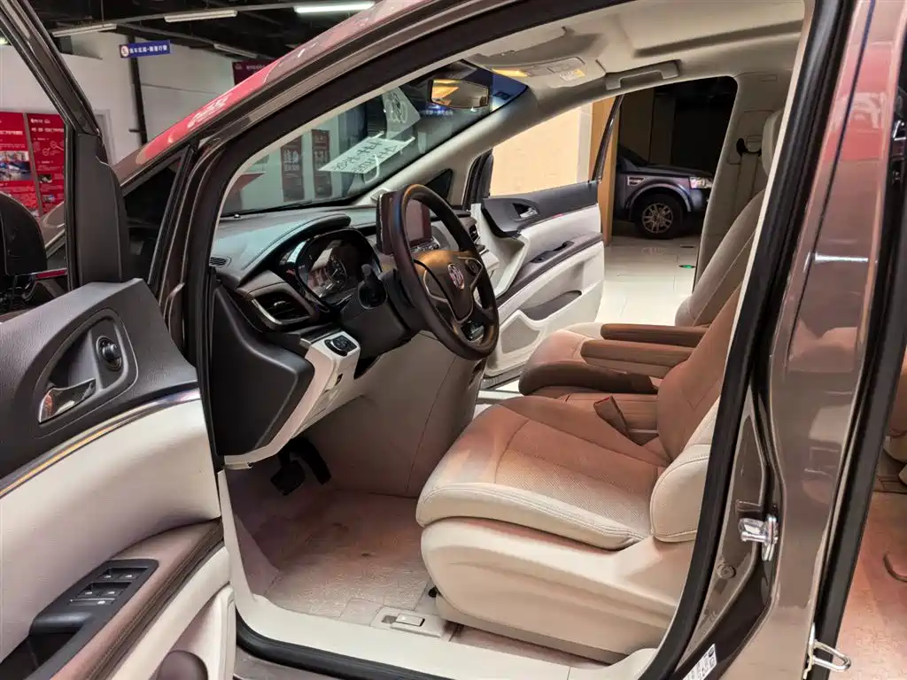 BUICK GL8