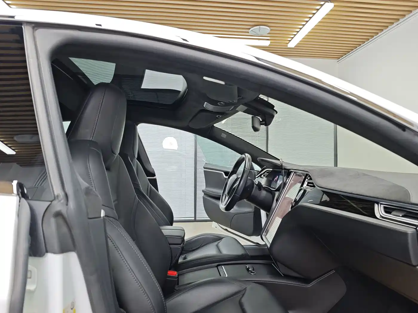 Фото 43 - Tesla Model S