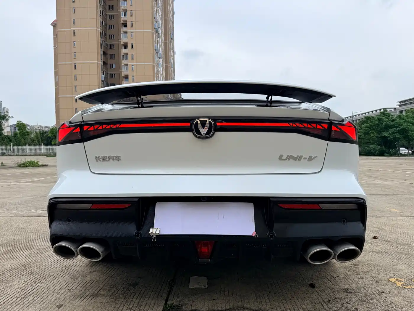 CHANGAN UNI-V