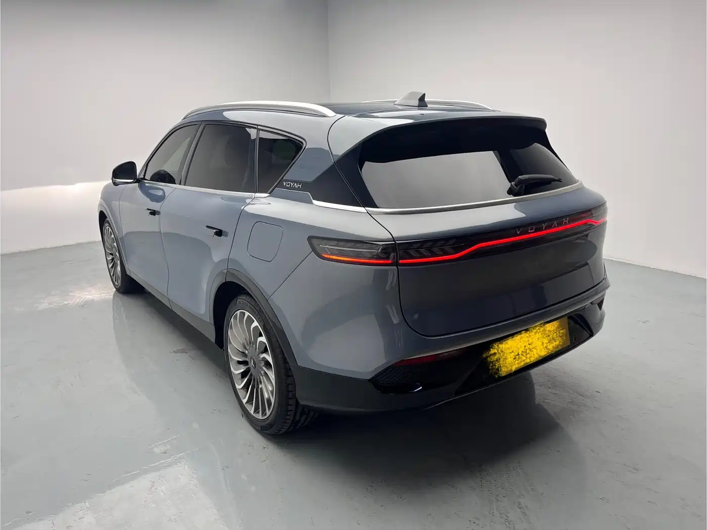 Voyah Auto VOYAH FREE 2021 AWD Standard Range Extender Exclusive Luxury Package фото 4
