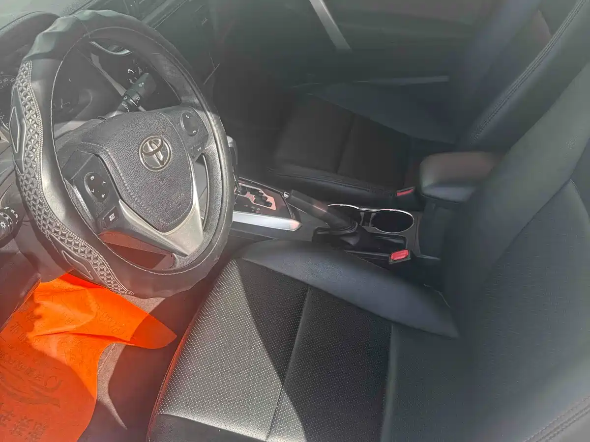 Toyota Corolla 2017 Facelift 1.2T S-CVT GL-i фото 6