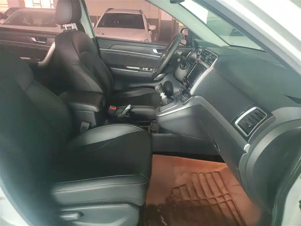Haval M6 2018 1.5T Manual 2WD Elite фото 25