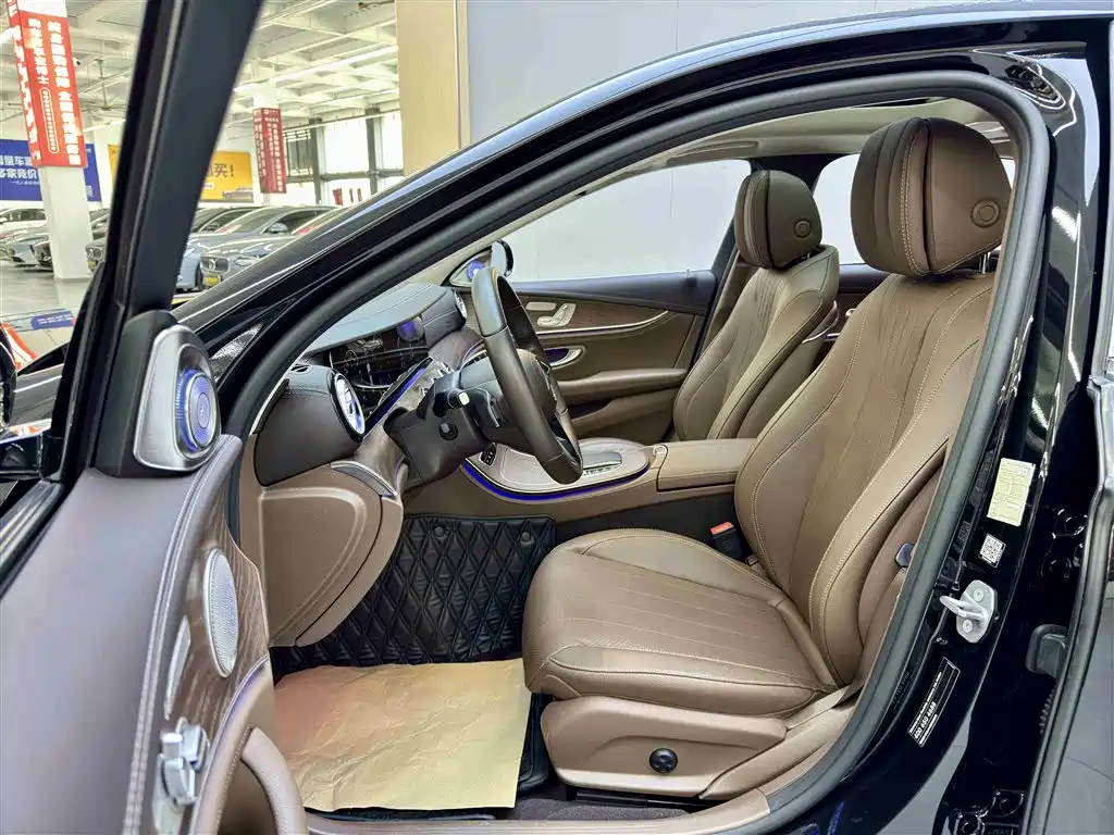 MERCEDES-BENZ E CLASS