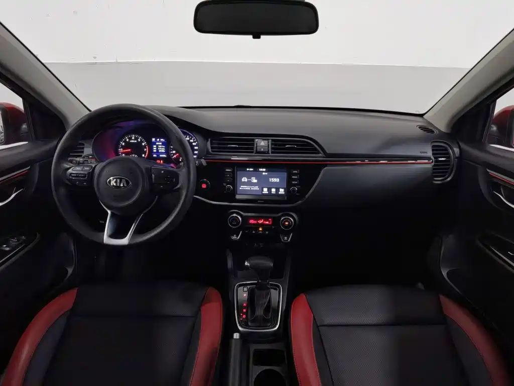 Kia KX CROSS 2018 2017 1.4L AT GLS