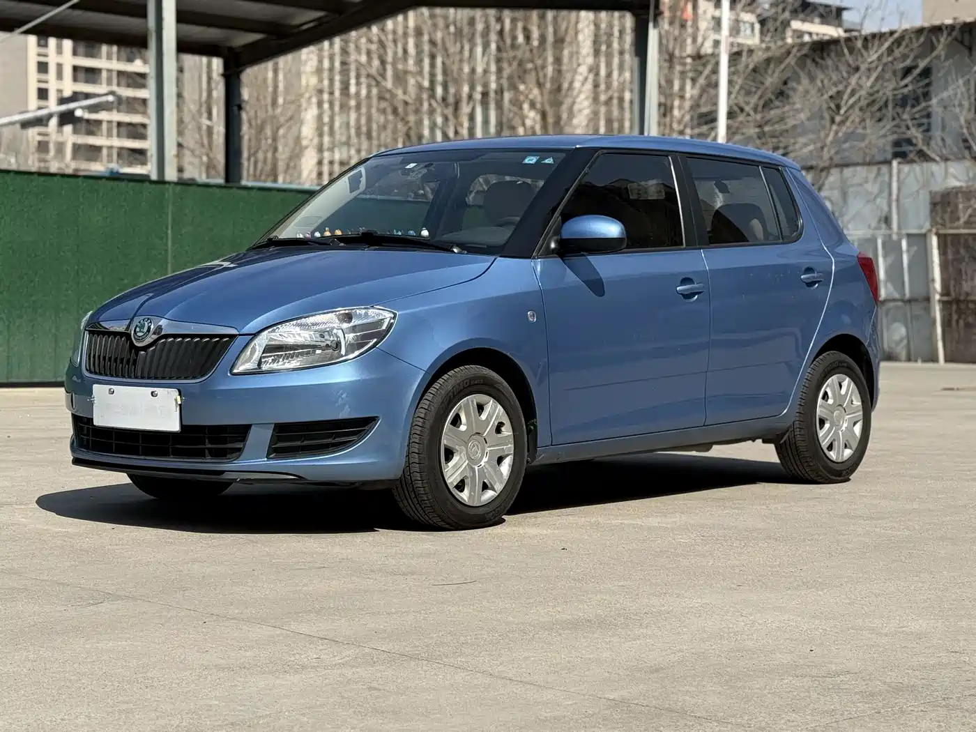 Škoda Fabia 2011 1.4L Automatic Crystal Elegance Edition