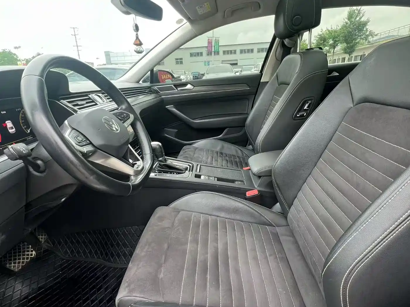 Volkswagen Magotan 2020 330TSI DSG Premium фото 4