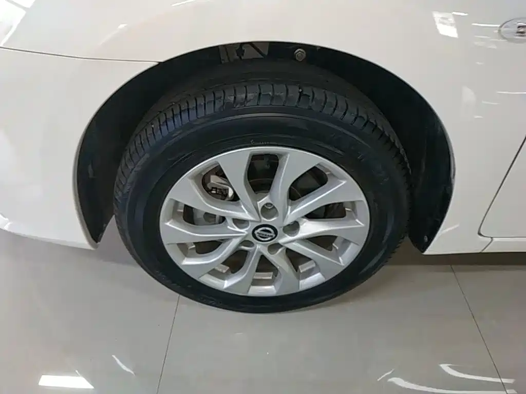 Nissan SYLPHY, миниатюра 23