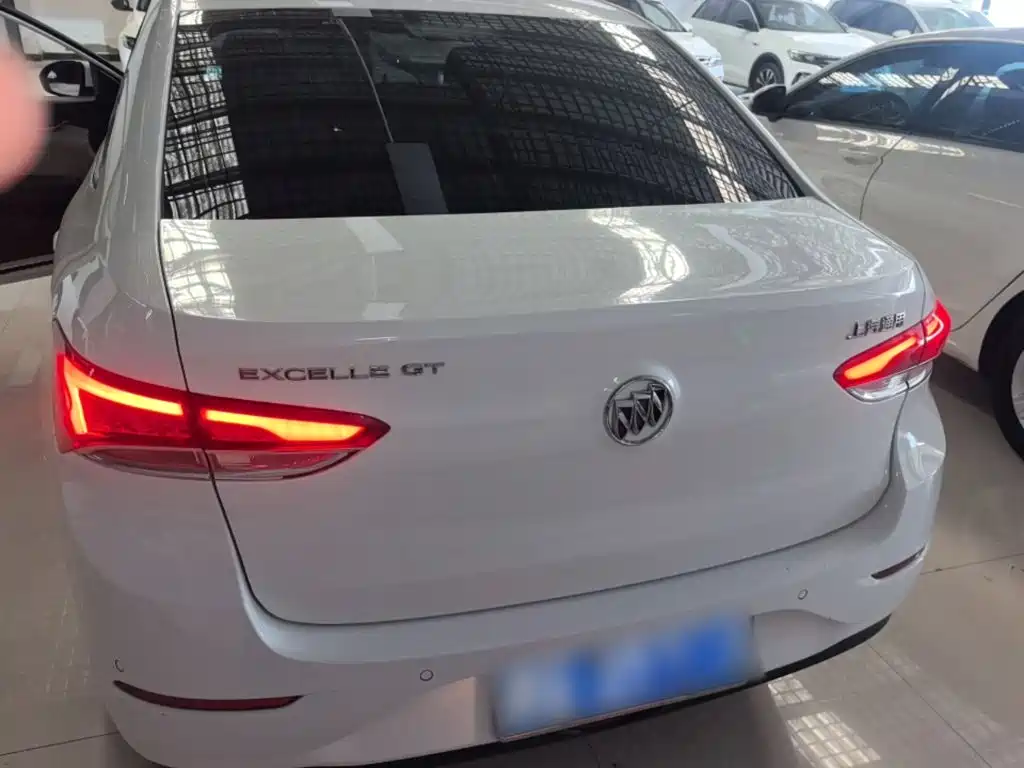Фото 4 - Buick Excelle
