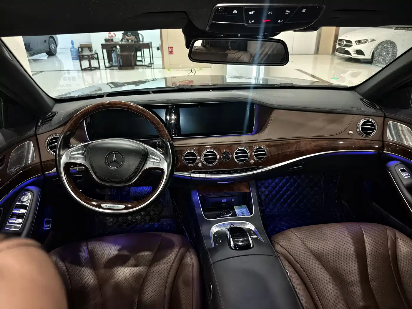 Mercedes-Benz S-Class 2016 S 320 L Luxury фото 4