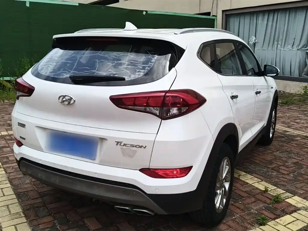 Hyundai Tucson 2015 1.6T Dual Clutch 2WD Smart фото 7