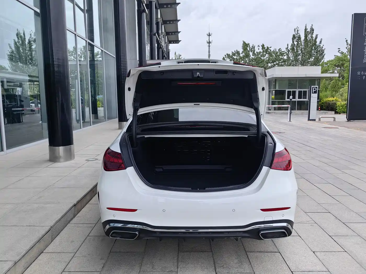 Mercedes-Benz C-Class 2023 Facelift C 260 L Sport Edition фото 16