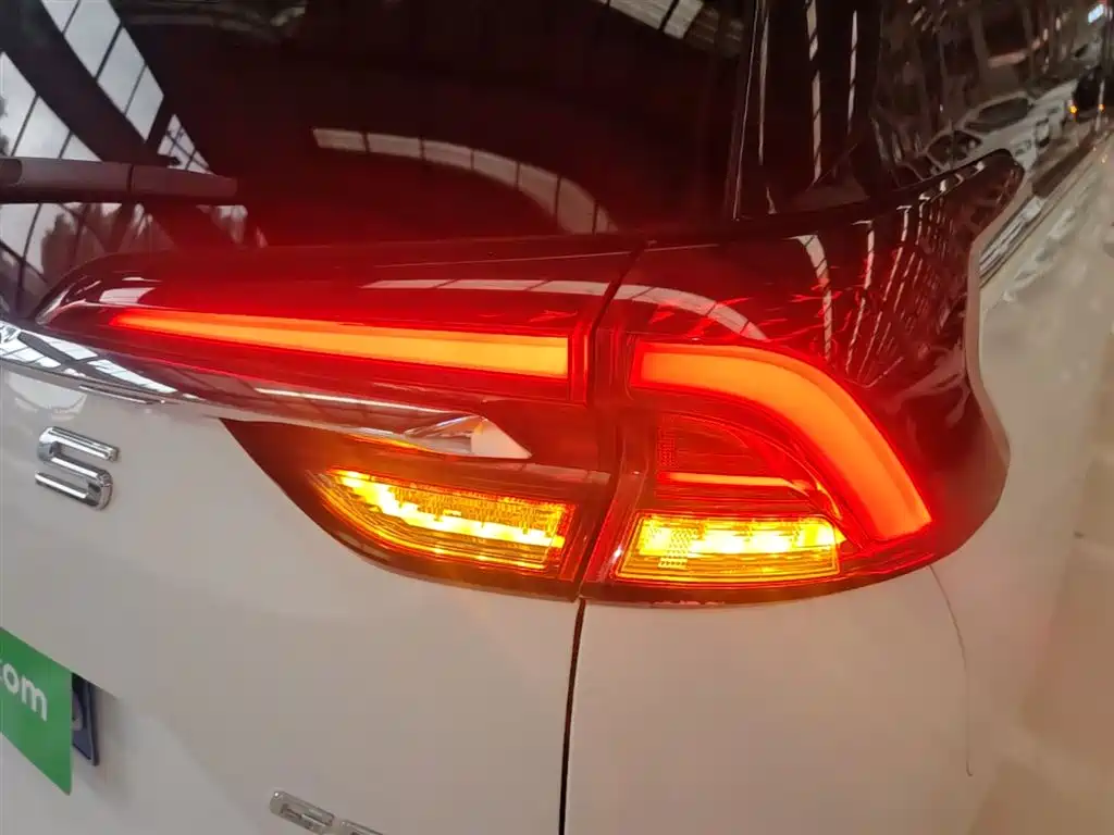 SAIC Maxus Maxus G50 2019 1.5T Automatic Luxury Edition China VI фото 24