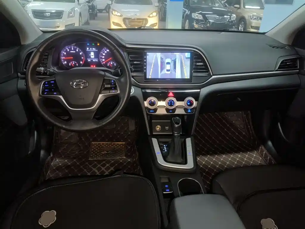 Hyundai Elantra 2020 1.5L CVT Smart Style·Elite фото 10