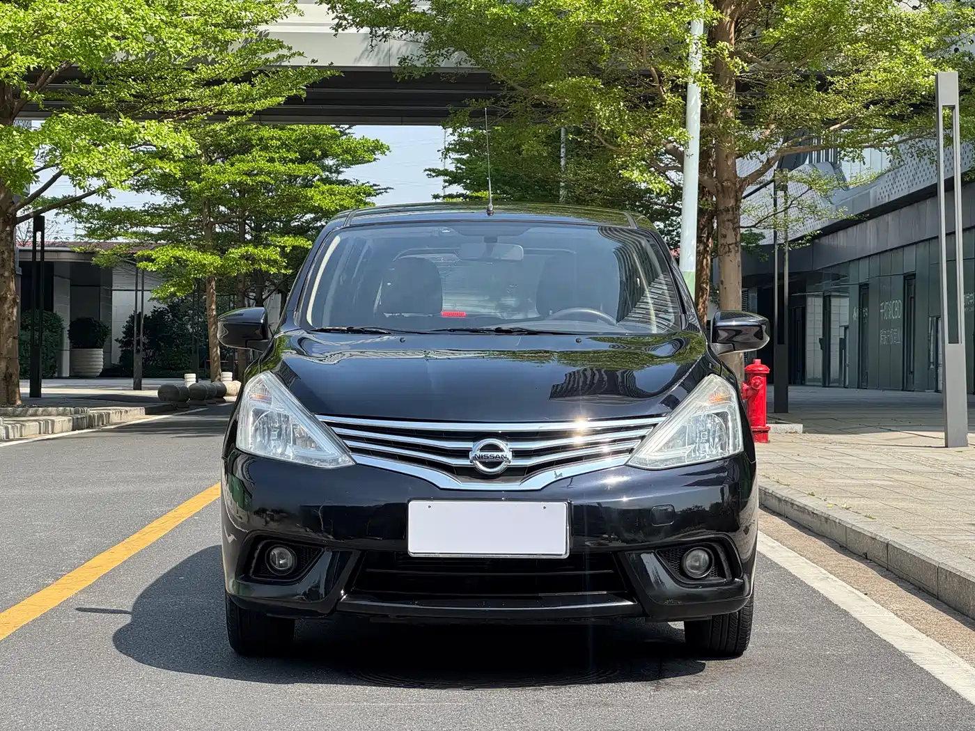 Nissan Livina 2014 2013 1.6XE CVT Comfort