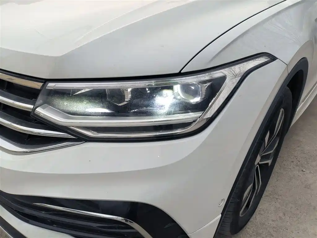 Volkswagen Tiguan L 2024 Outstanding 330TSI Auto 2WD R-Line Dragon Glory Edition фото 18