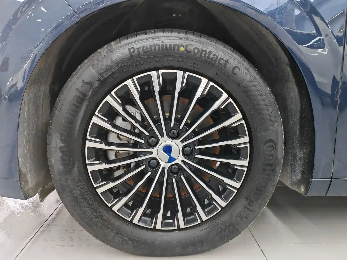 Denza D9 2025 DM-i Smart Drive Edition 1020 AWD Prestige фото 8