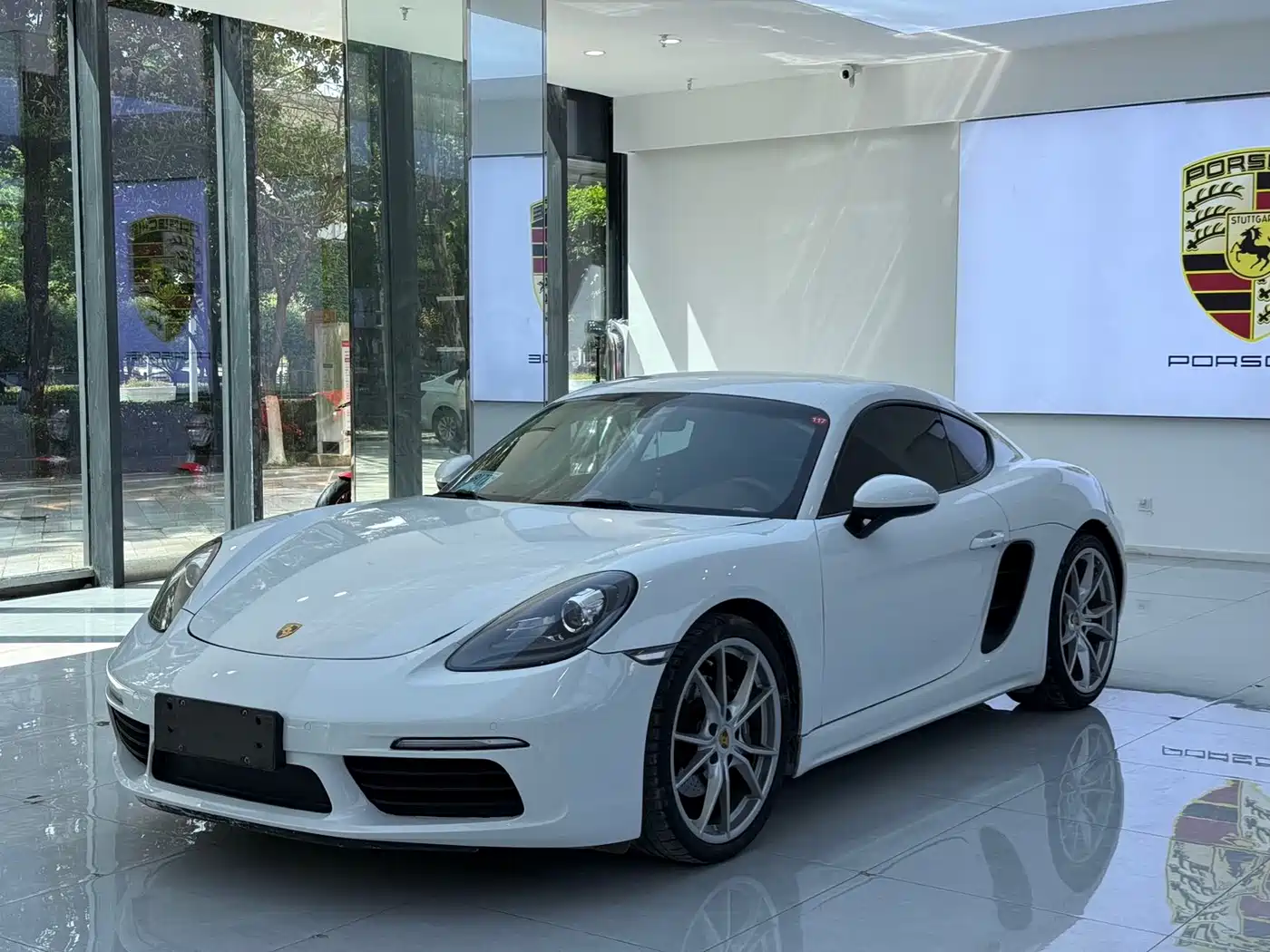 Porsche 718 2018 Cayman 2.0T