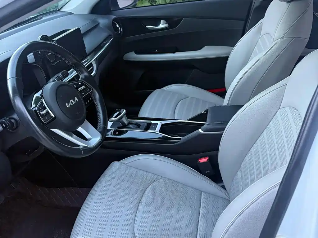 Kia K3 2023 2023 Model 1.5L CVT Luxury Edition