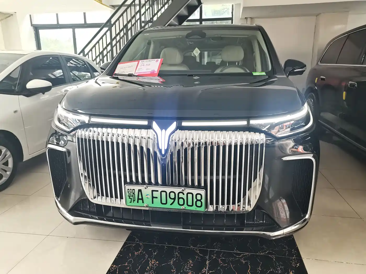 Voyah Auto Voyah Dreamer 2025 PHEV 4WD Kunpeng Premium Edition фото 2