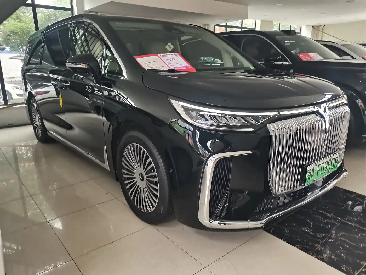 Voyah Auto Voyah Dreamer 2025 PHEV 4WD Kunpeng Premium Edition фото 3