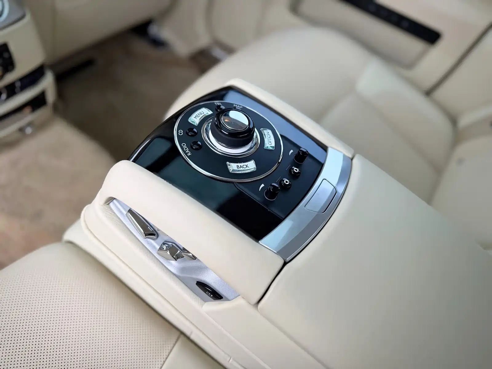 Фото 17 - Rolls-Royce Ghost
