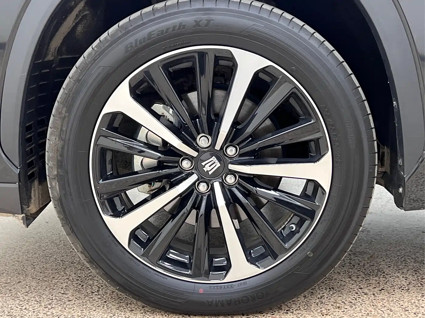 Toyota Crown Kluger 2023 2.5L HEV AWD Premium Edition фото 8