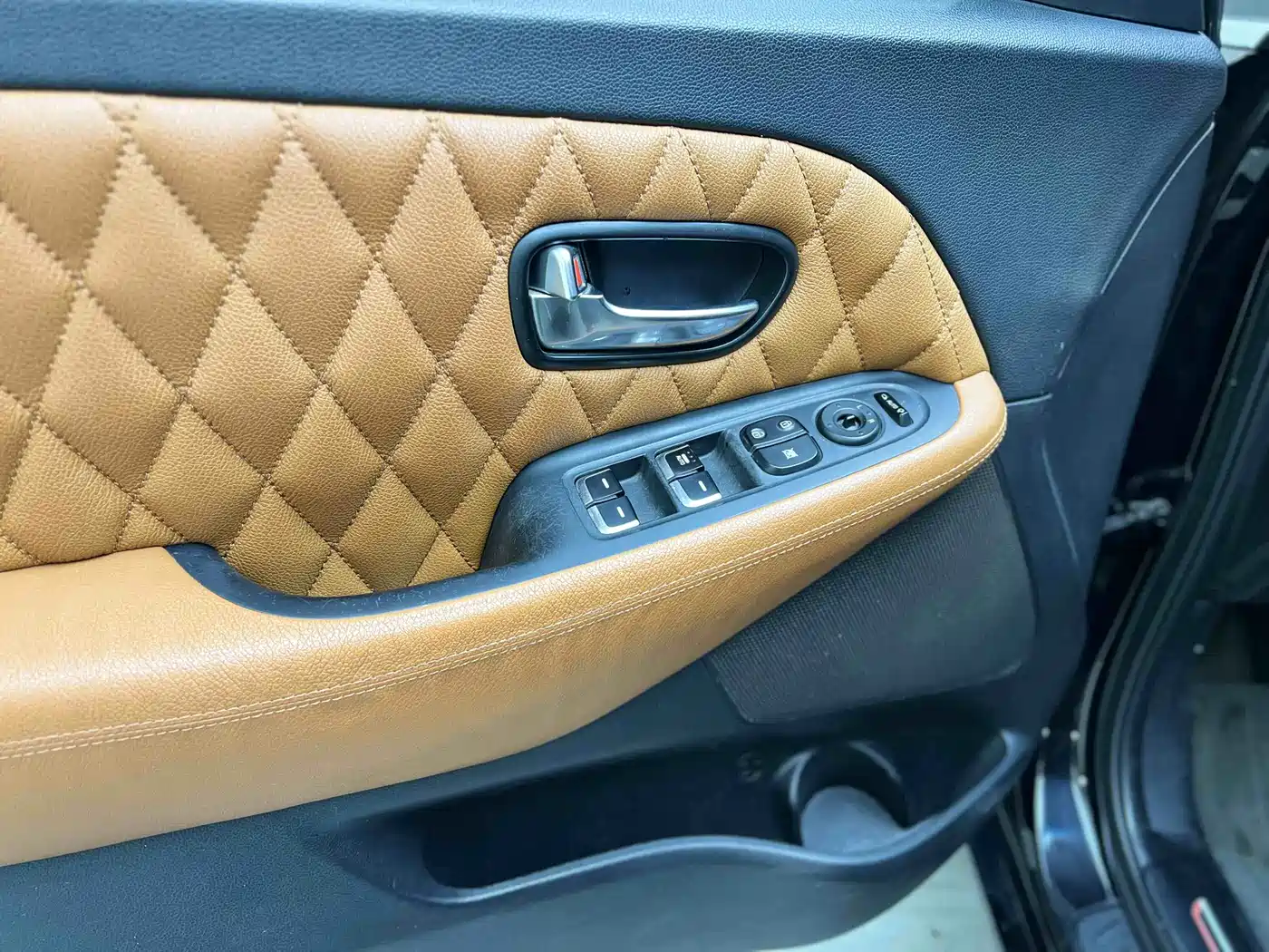 Kia Carens 2013 2.0L 7-seat Auto Standard (China V) фото 17