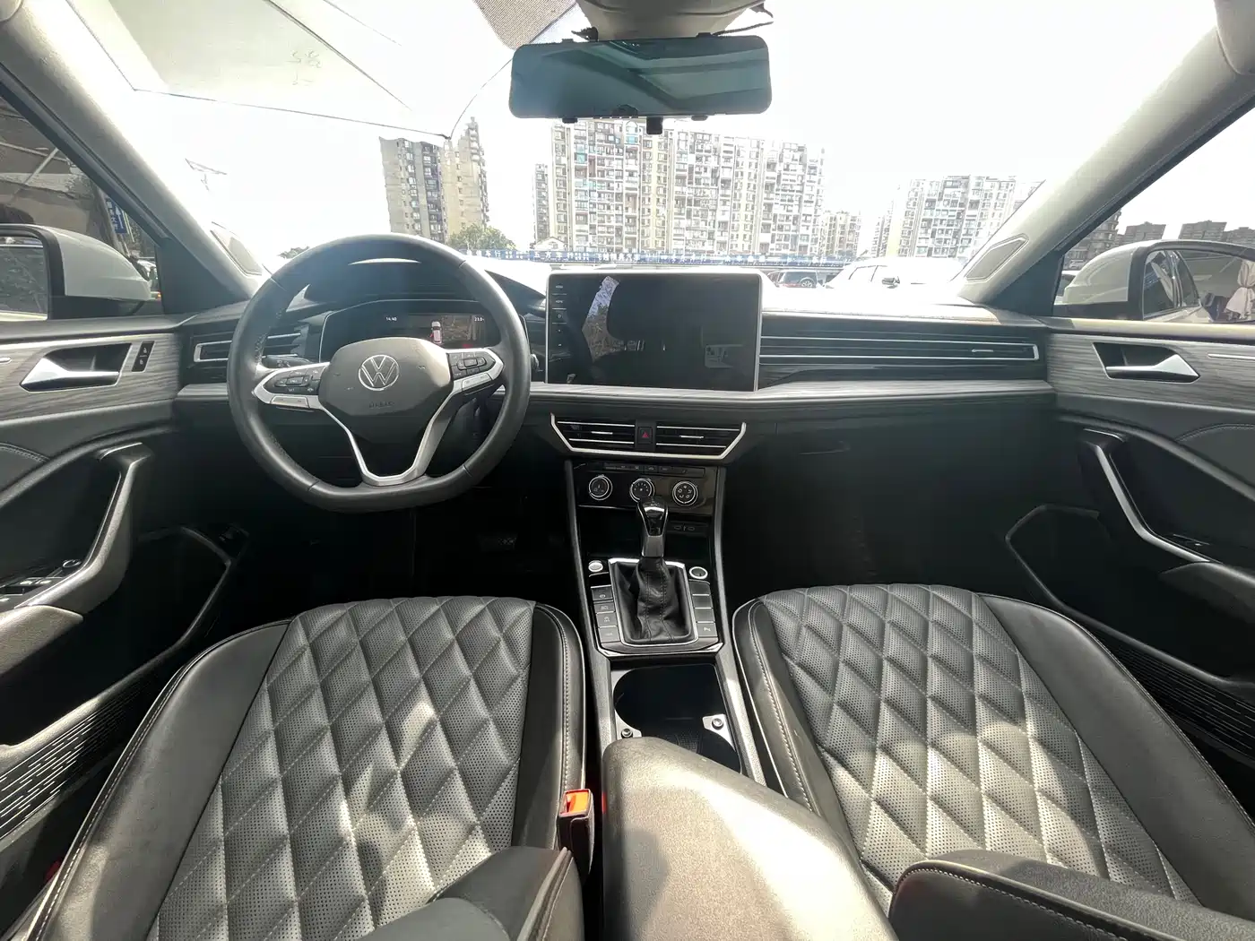 Volkswagen Sagitar 2023 300TSI DSG Surpassing Edition фото 5