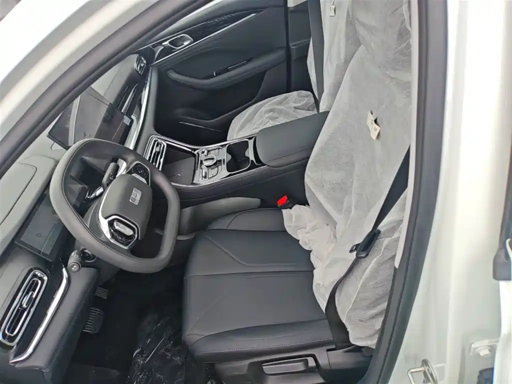 Geely Galaxy Galaxy Stellar 6 2025 125km Long Voyage Edition фото 15