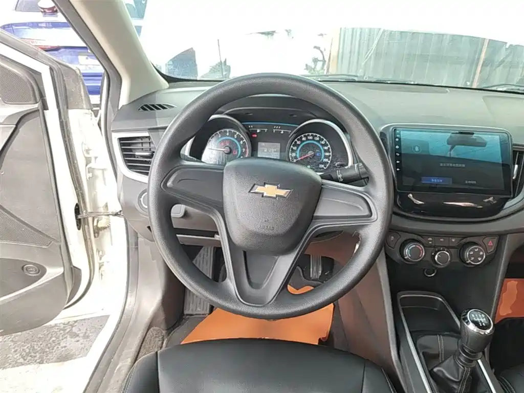 Chevrolet Cavalier 2016 1.5L Manual Enjoyment Edition фото 11