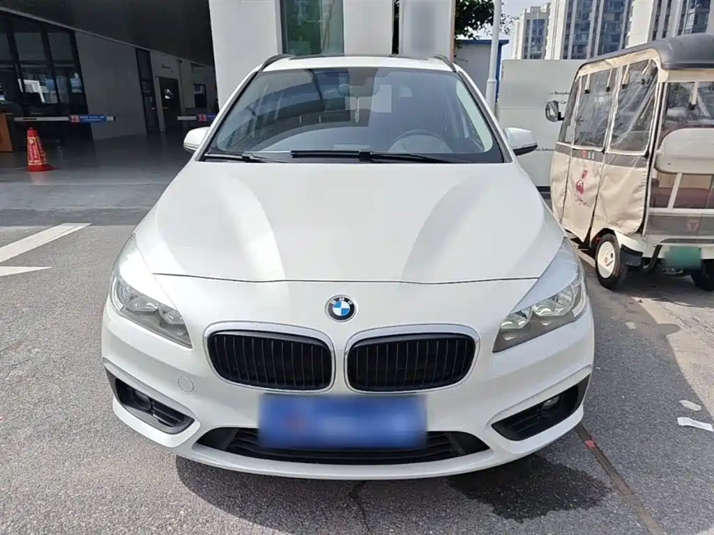 BMW 2 Series Gran Tourer 2015 218i Leading фото 3