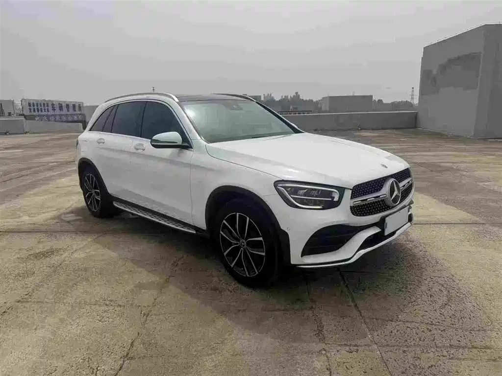 MERCEDES-BENZ GLC