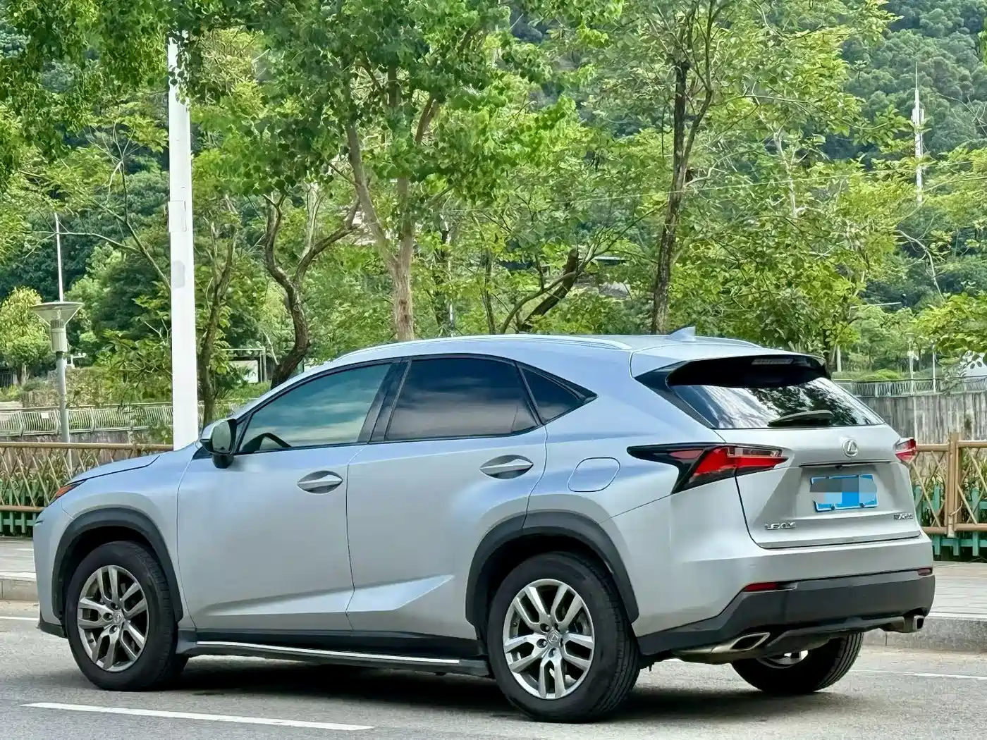 Фото 3 - Lexus NX