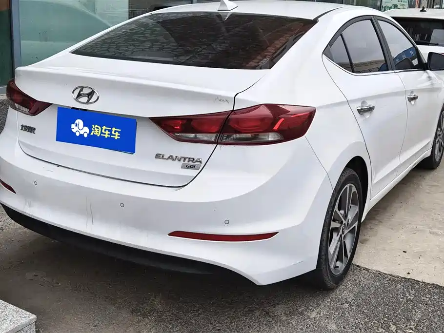 Hyundai Elantra 2016 Model 1.6L Automatic Smart Elite фото 3