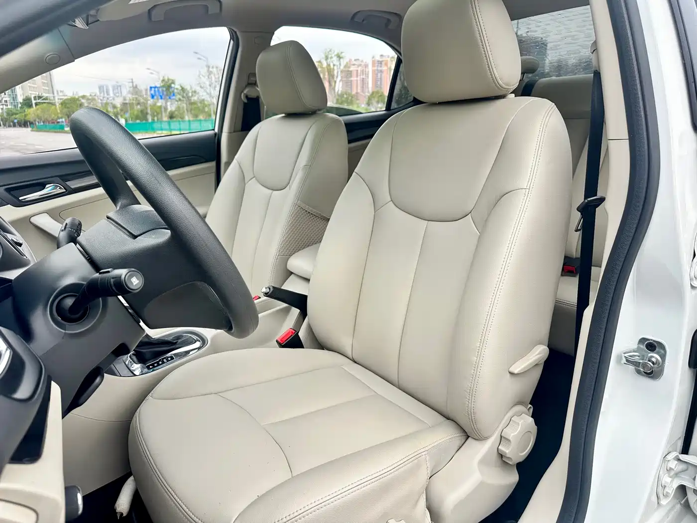 Roewe 360 2016 2015 1.5L Automatic Luxury