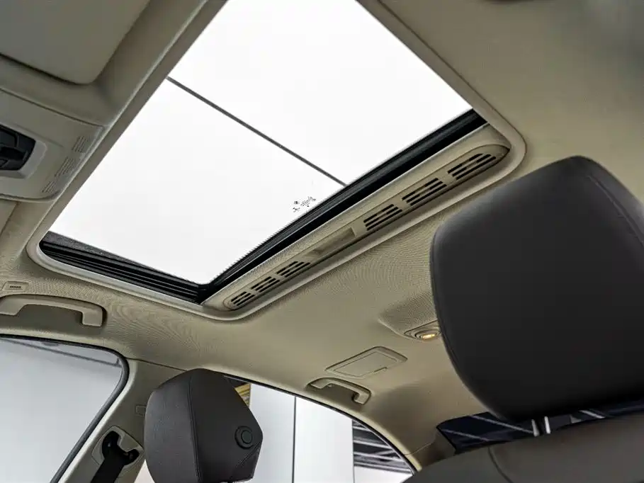 BMW 3 Series 2018 320Li Fashion Style фото 29