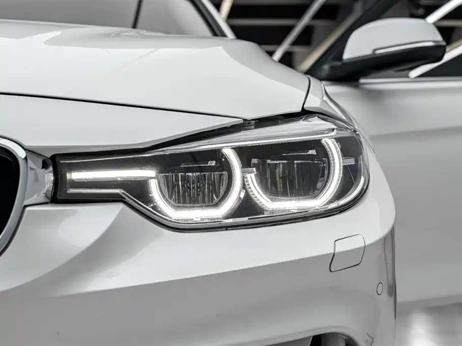 BMW 3 Series 2018 320Li Fashion Style фото 40